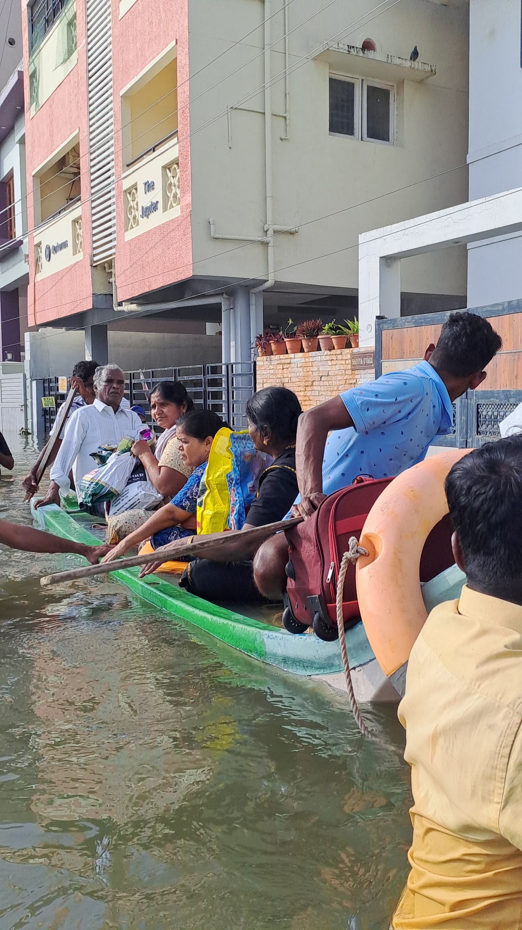 Slide 693fd1353bf723e219b5258c